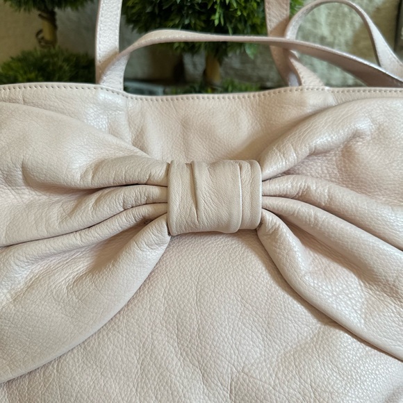 Valentino Red EUC Light Pink Bow Tote - Picture 2 of 10